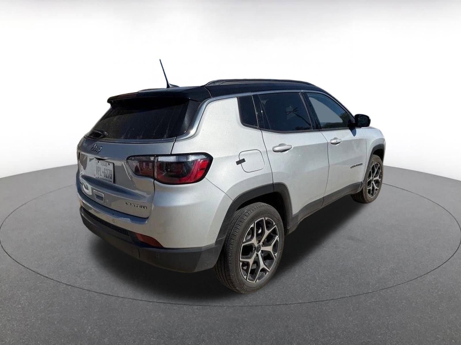 Thumbnail: 2025 Jeep Compass - 4