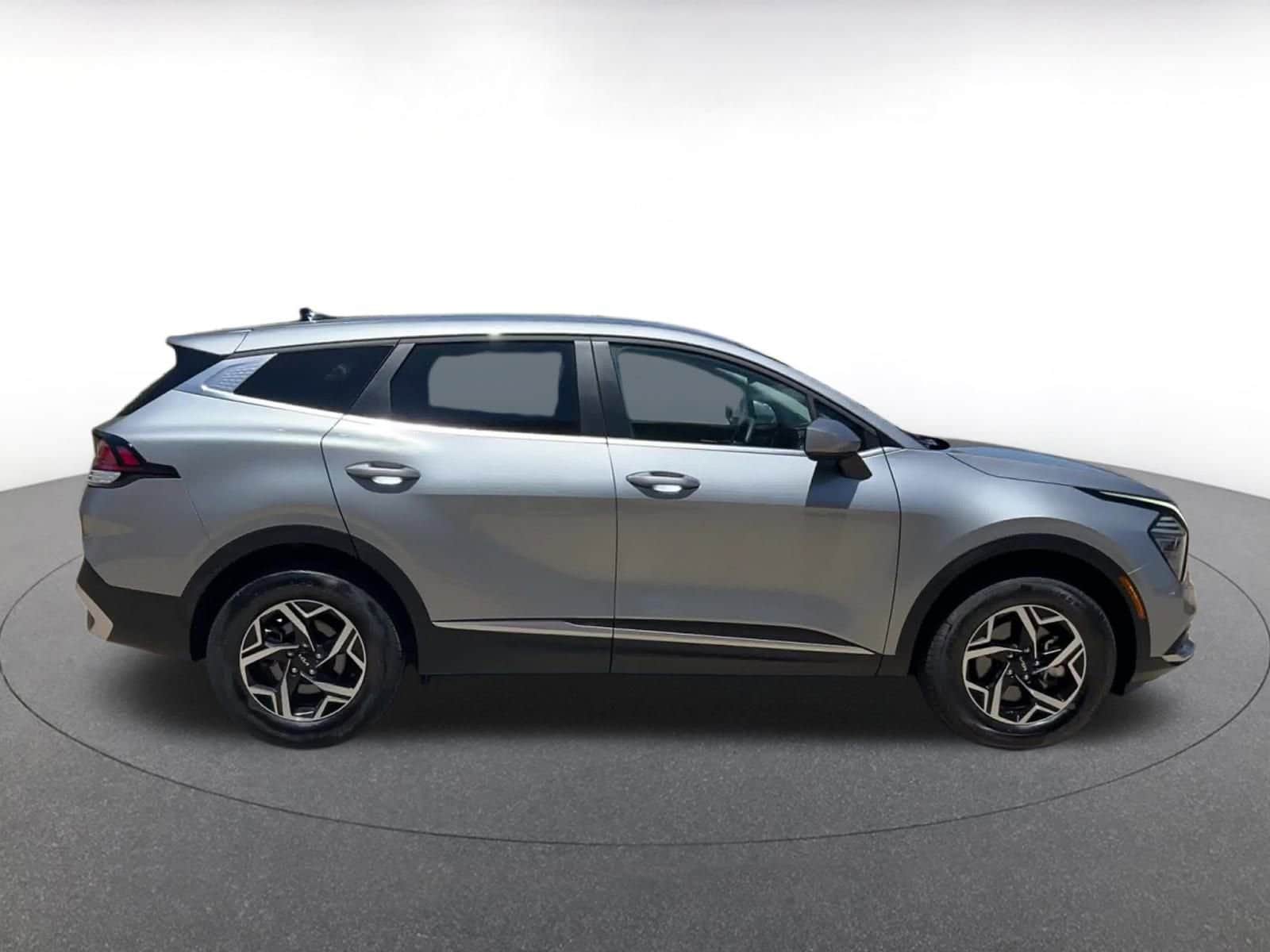 Thumbnail: 2024 Kia Sportage - 16