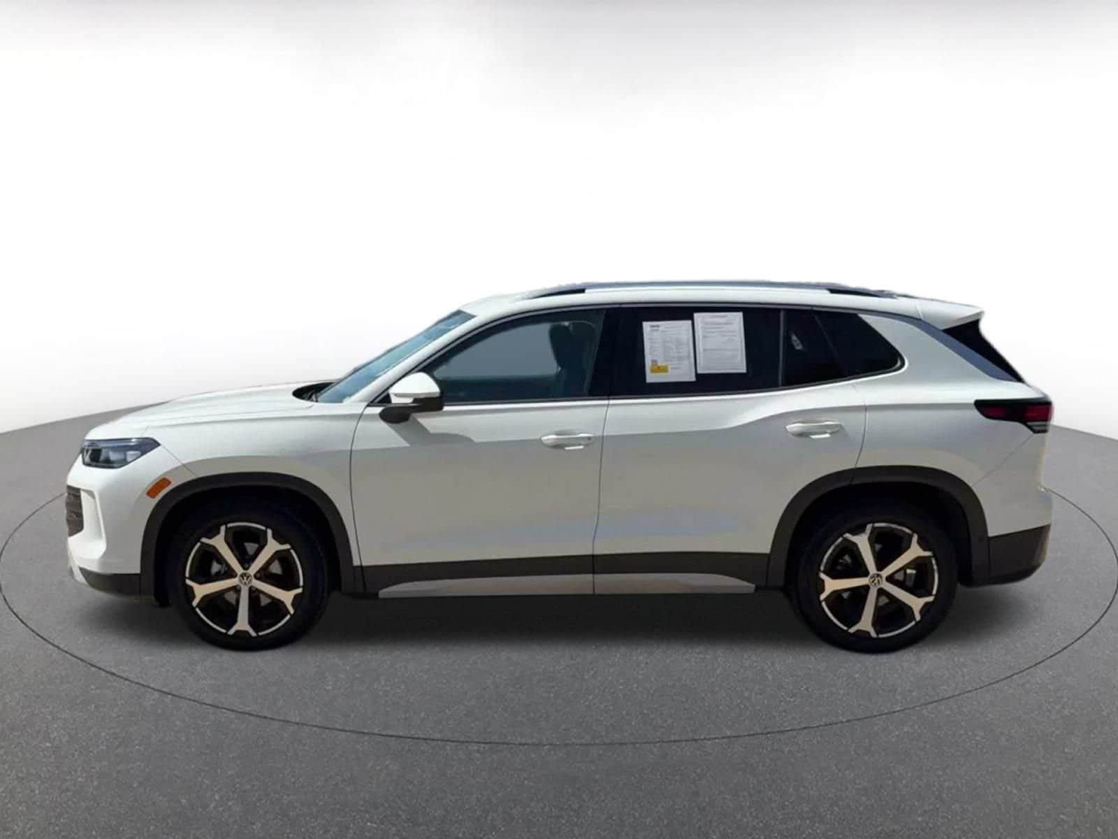 Thumbnail: 2026 Volkswagen Tiguan - 8