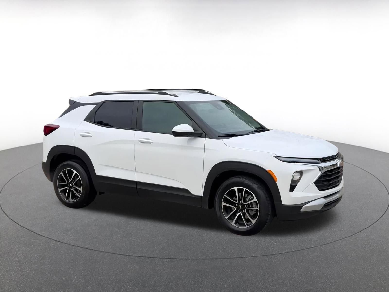 Thumbnail: 2025 Chevrolet TrailBlazer - 2