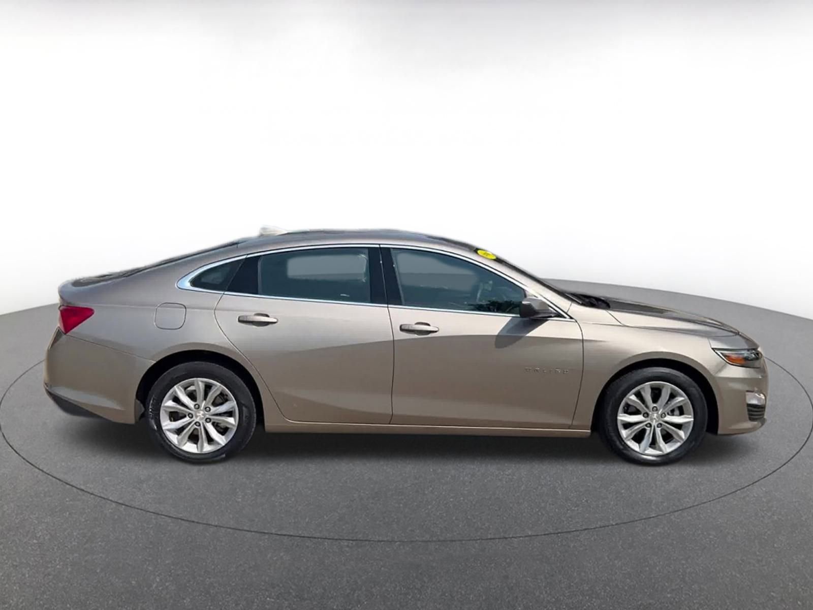 Thumbnail: 2024 Chevrolet Malibu - 16