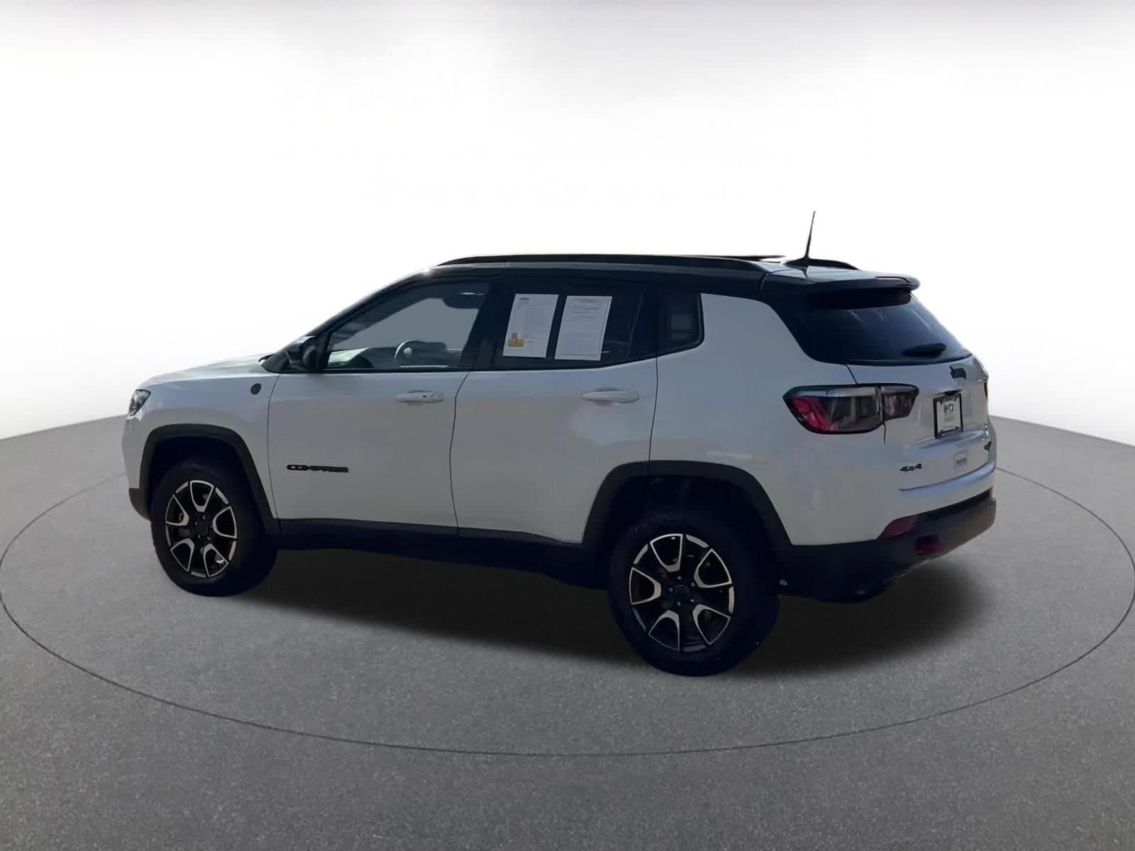 Thumbnail: 2025 Jeep Compass - 10