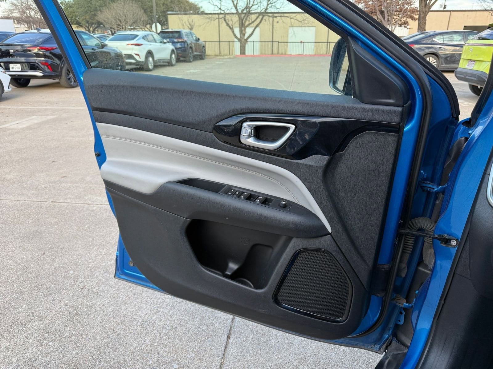 Thumbnail: 2025 Jeep Compass - 20