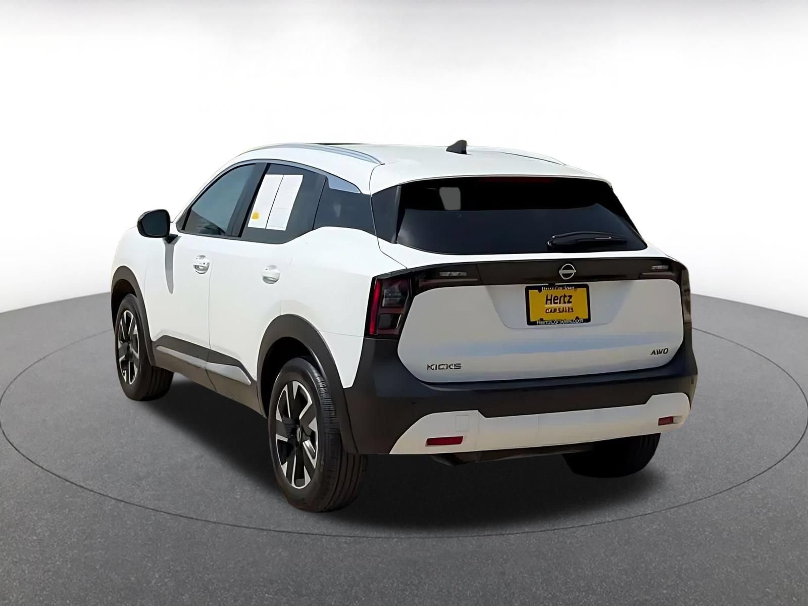 Thumbnail: 2026 Nissan Kicks - 11