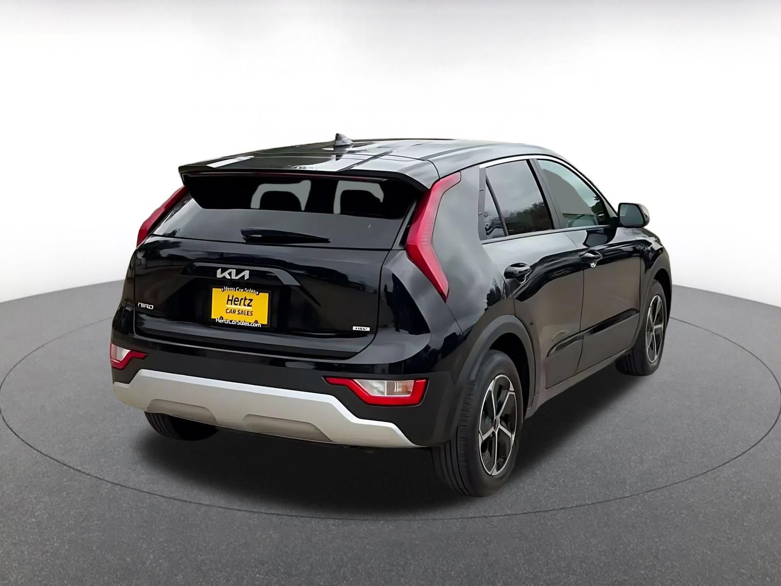 Thumbnail: 2026 Kia Niro - 13