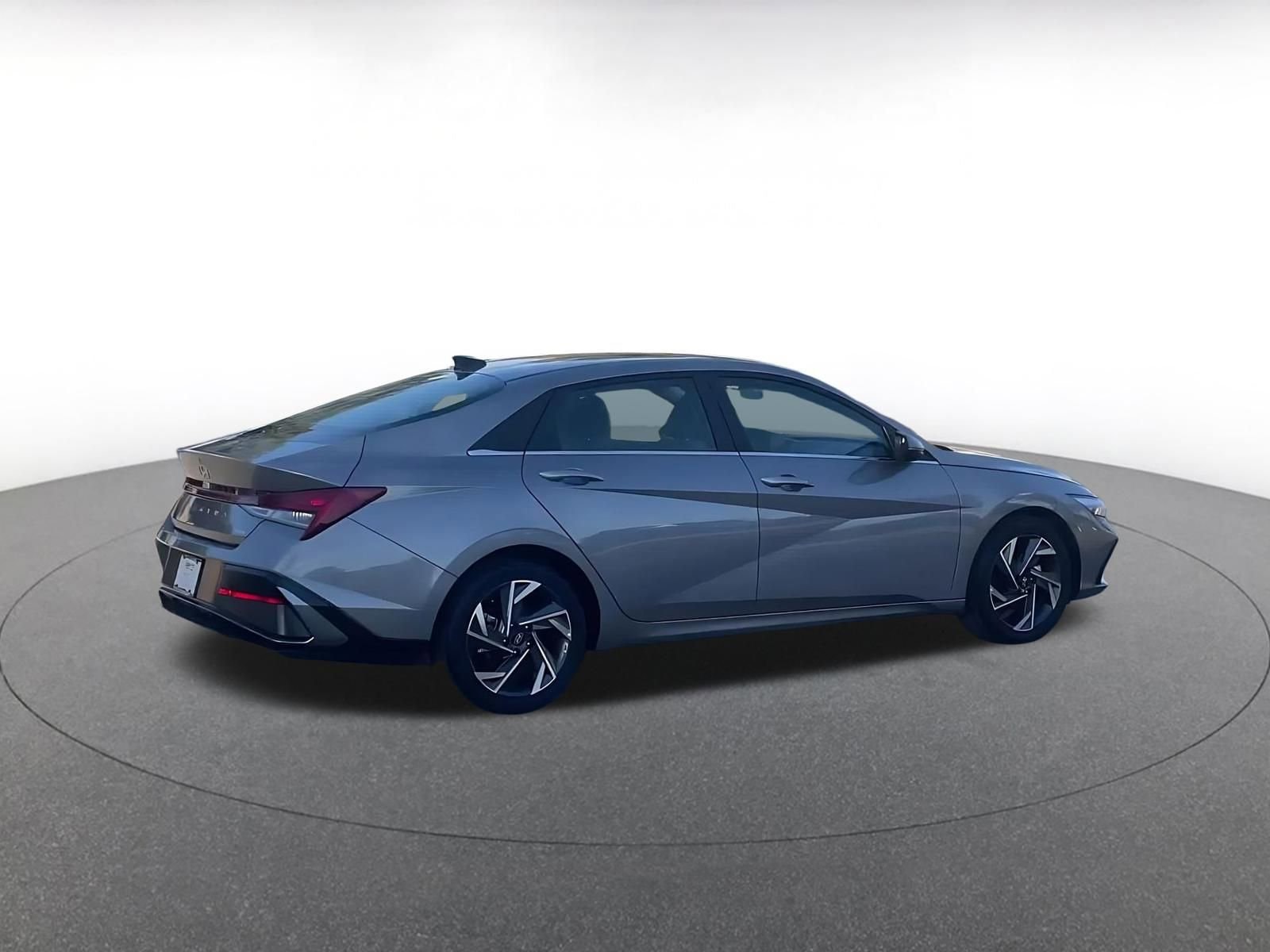 Thumbnail: 2025 Hyundai Elantra - 15