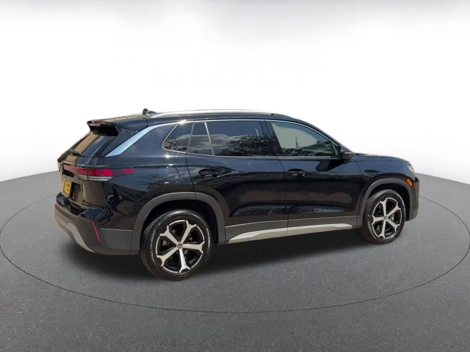 Thumbnail: 2026 Volkswagen Tiguan - 13