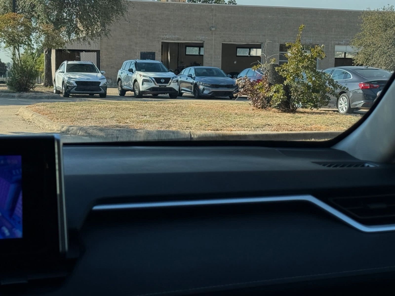 Thumbnail: 2025 Toyota RAV4 - 35