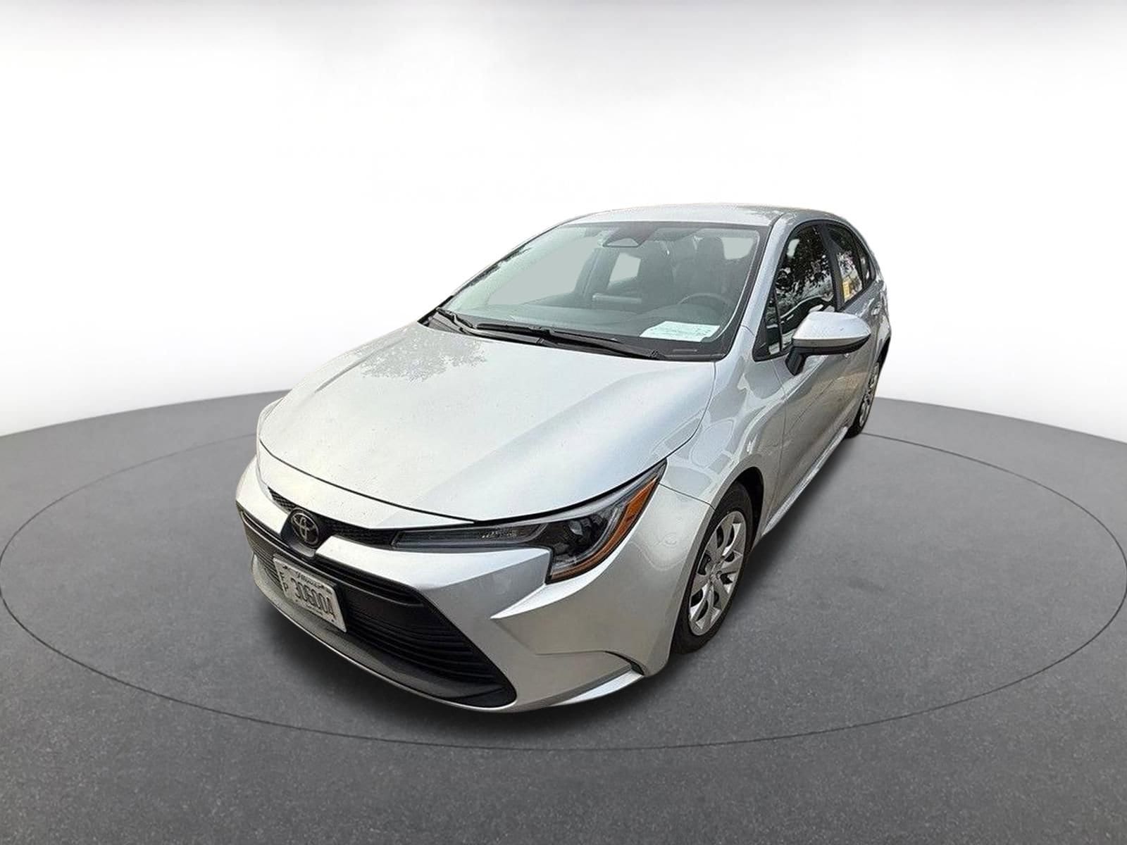 Thumbnail: 2025 Toyota Corolla - 2