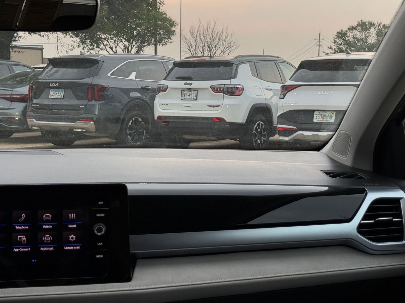 Thumbnail: 2025 Volkswagen Taos - 35
