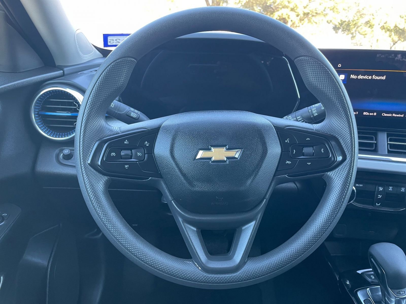 Thumbnail: 2025 Chevrolet Trax - 28