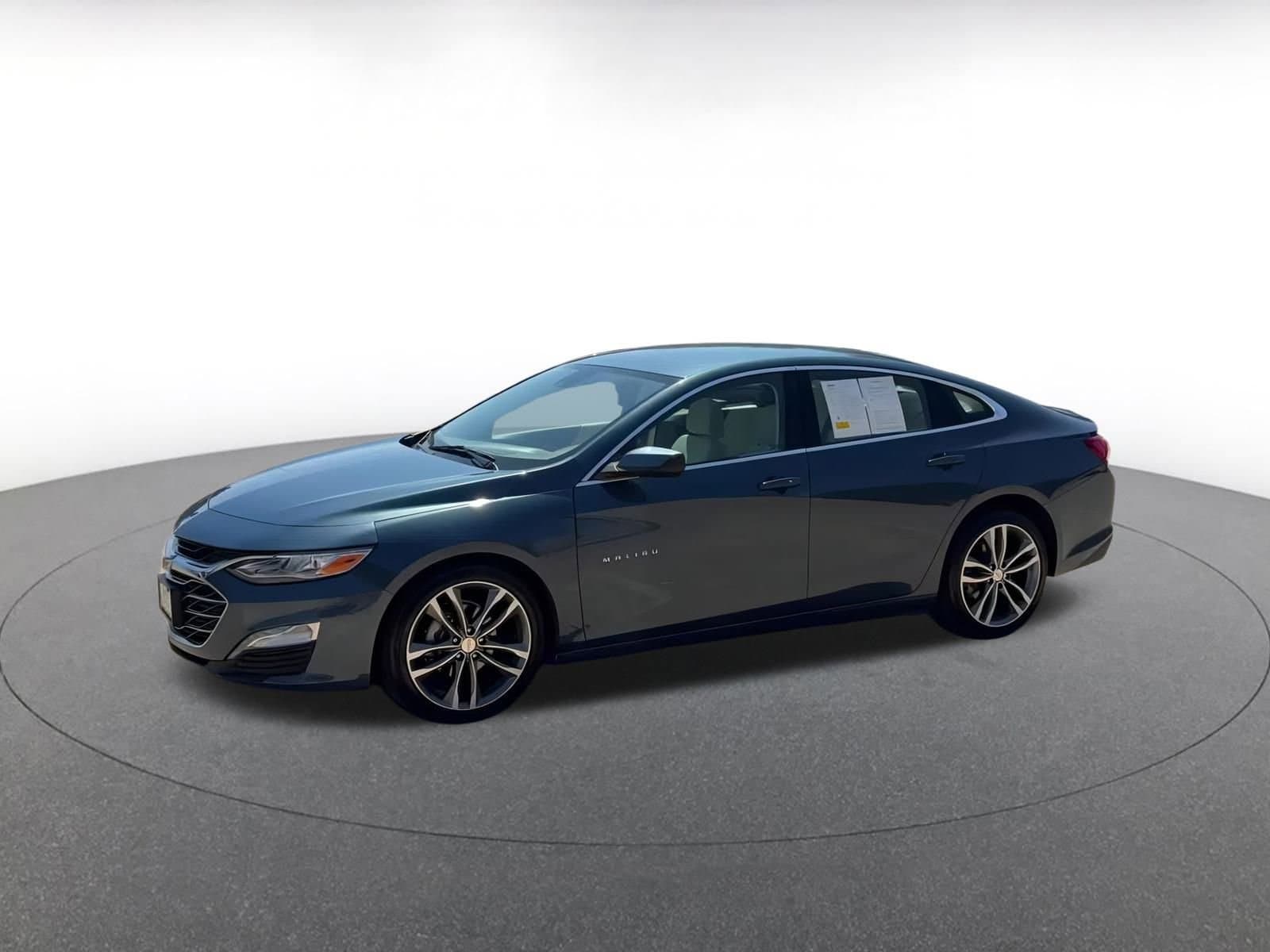 Thumbnail: 2024 Chevrolet Malibu - 8