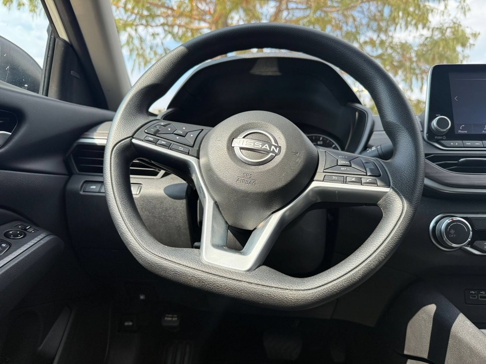 Thumbnail: 2025 Nissan Altima - 28