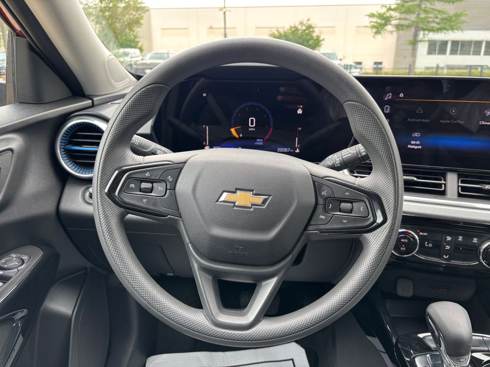 Thumbnail: 2025 Chevrolet Trax - 31