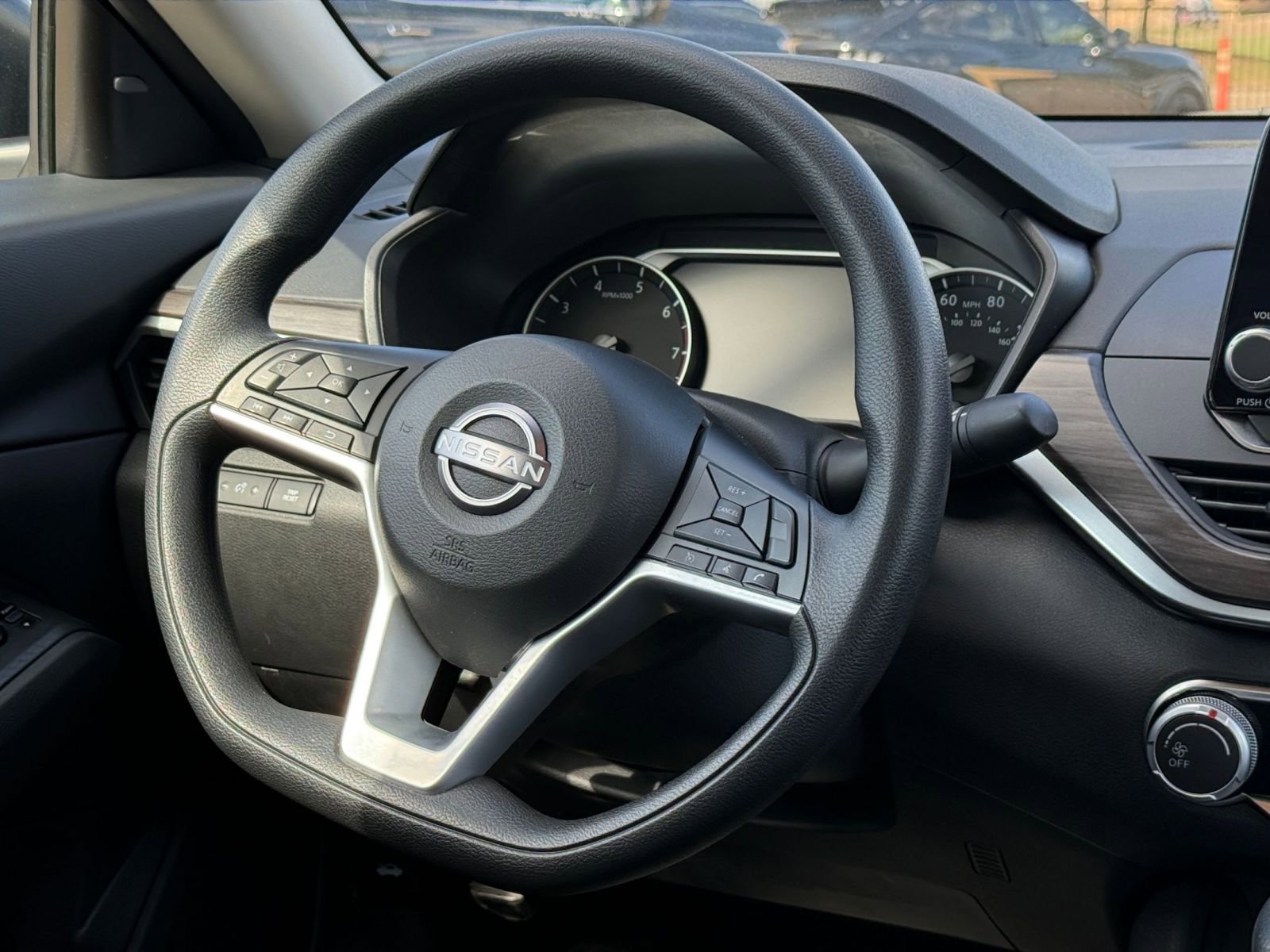 Thumbnail: 2025 Nissan Altima - 35
