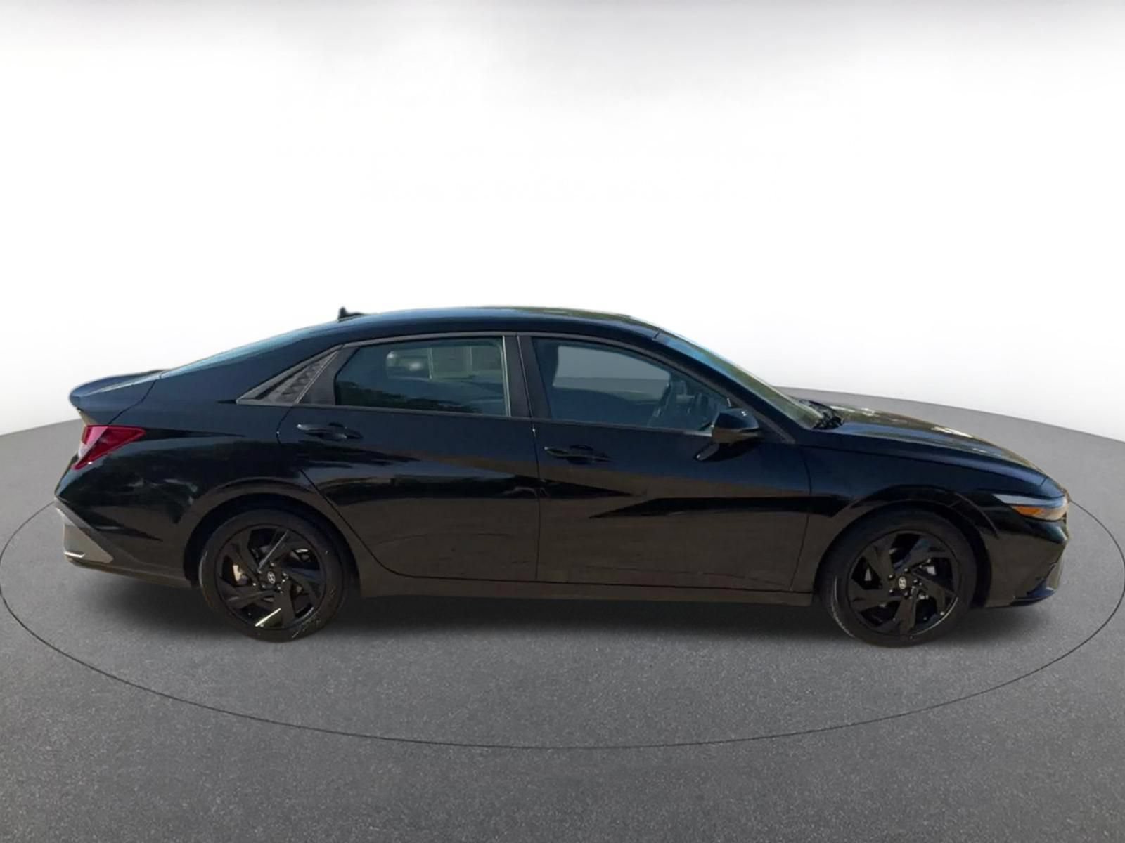 Thumbnail: 2026 Hyundai Elantra - 15