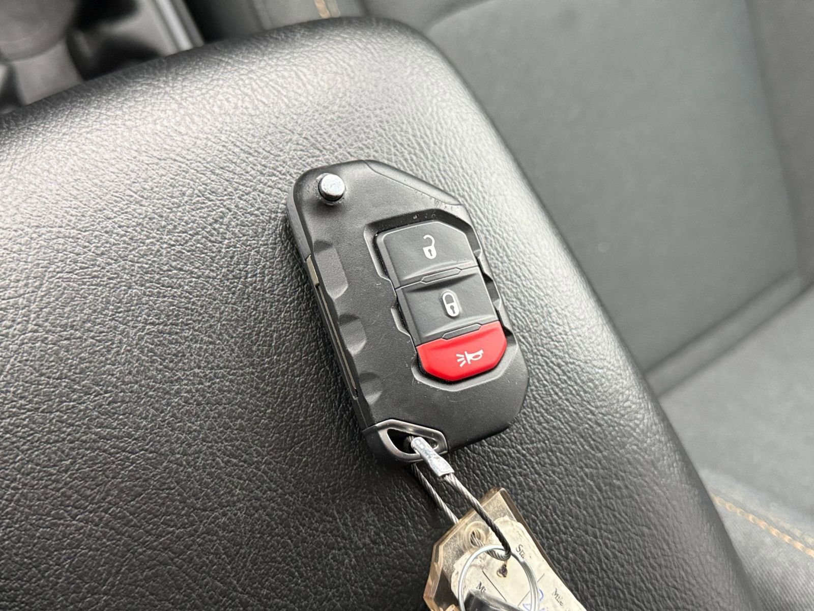 Thumbnail: 2025 Jeep Wrangler - 23