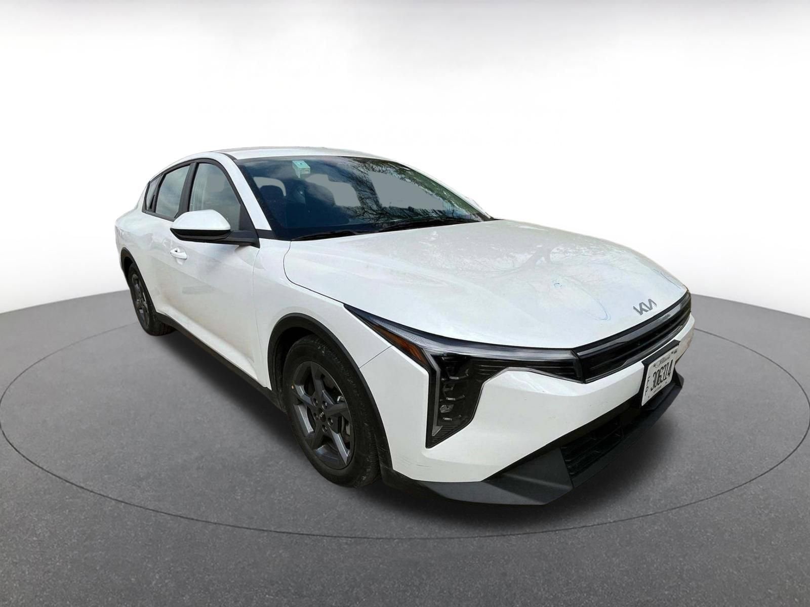 Thumbnail: 2025 Kia K4 - 1