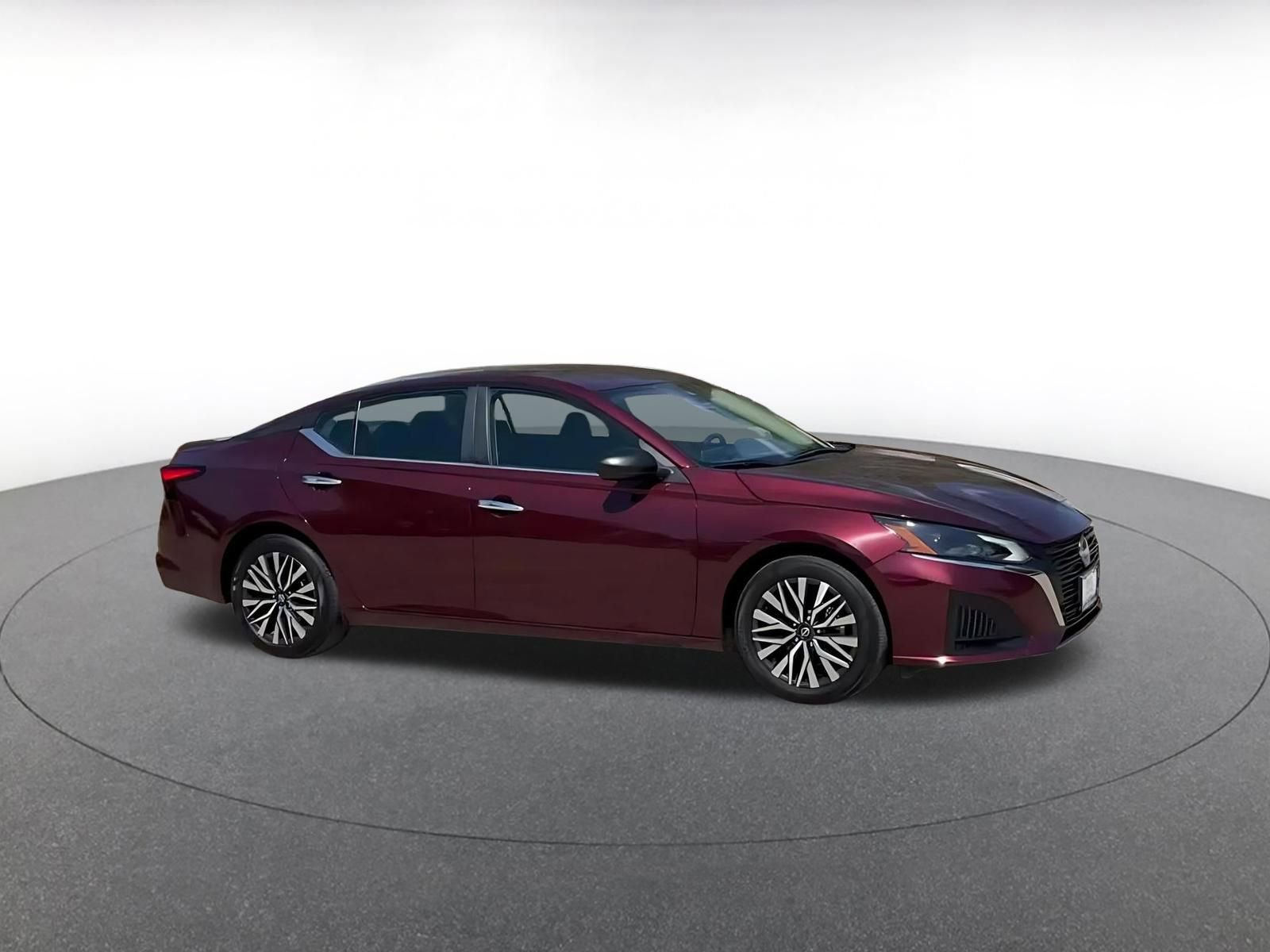 Thumbnail: 2025 Nissan Altima - 2