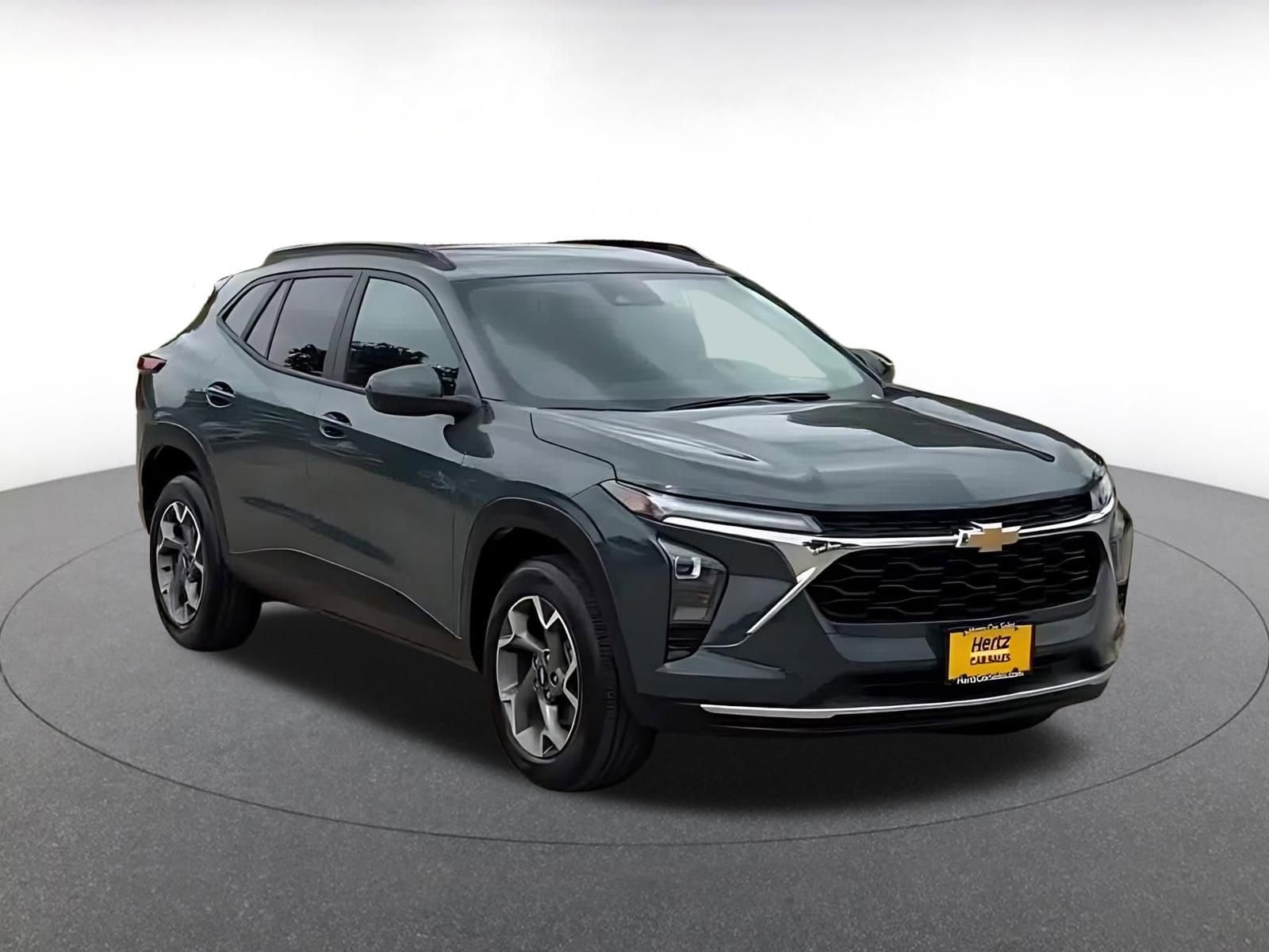 Thumbnail: 2025 Chevrolet Trax - 3