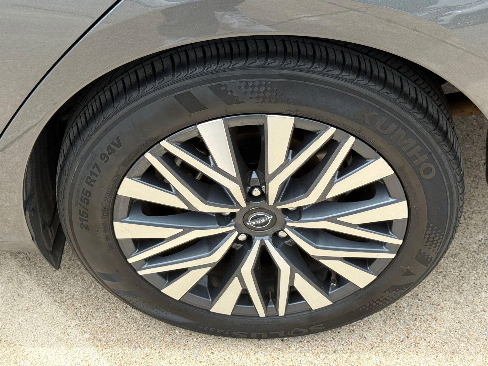 Thumbnail: 2025 Nissan Altima - 30