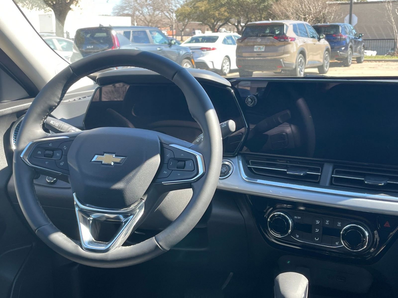 Thumbnail: 2025 Chevrolet Trax - 35