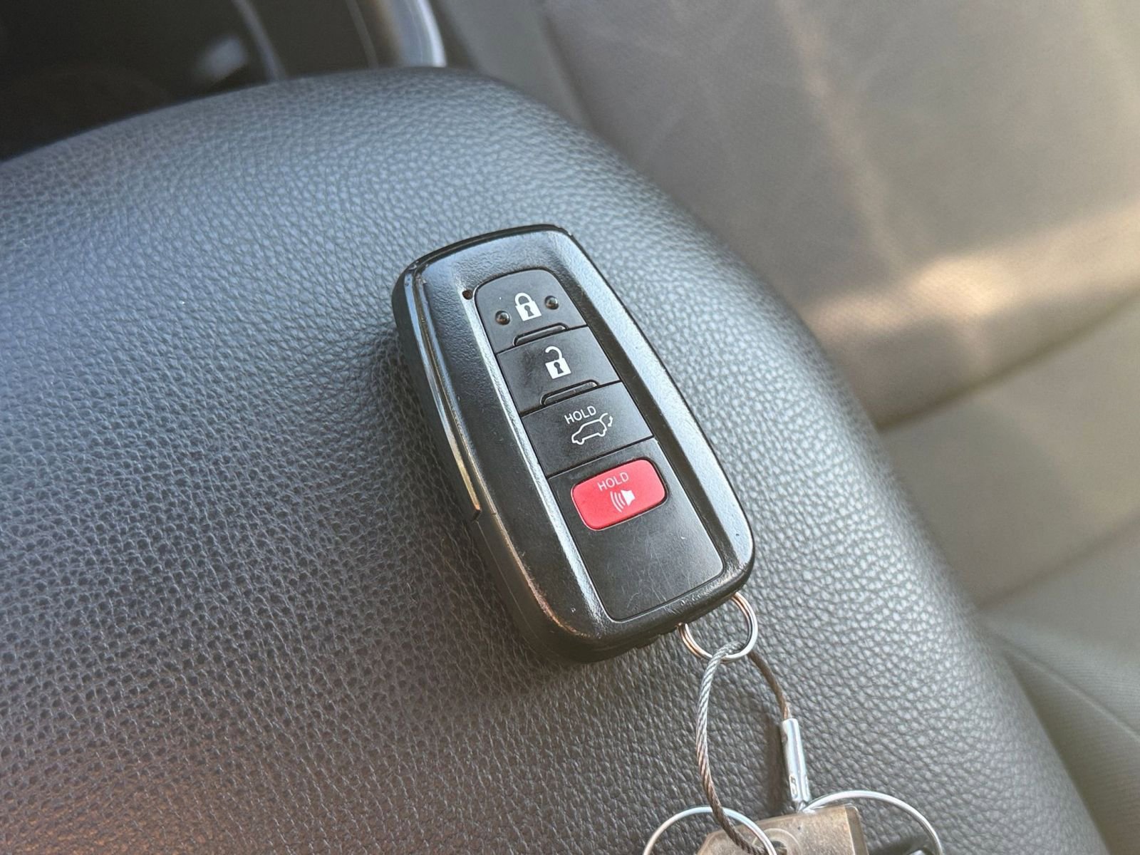 Thumbnail: 2025 Toyota RAV4 - 22