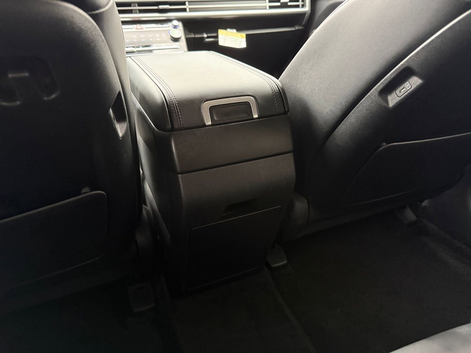 Thumbnail: 2025 Hyundai Santa Fe - 24