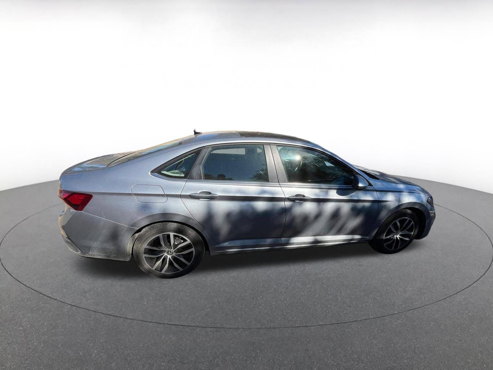 Thumbnail: 2025 Volkswagen Jetta - 5