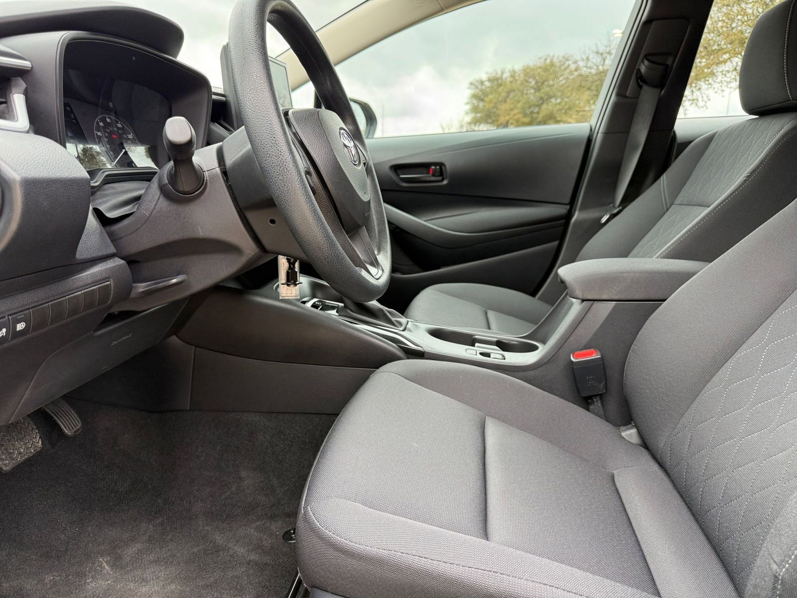 Thumbnail: 2025 Toyota Corolla - 27