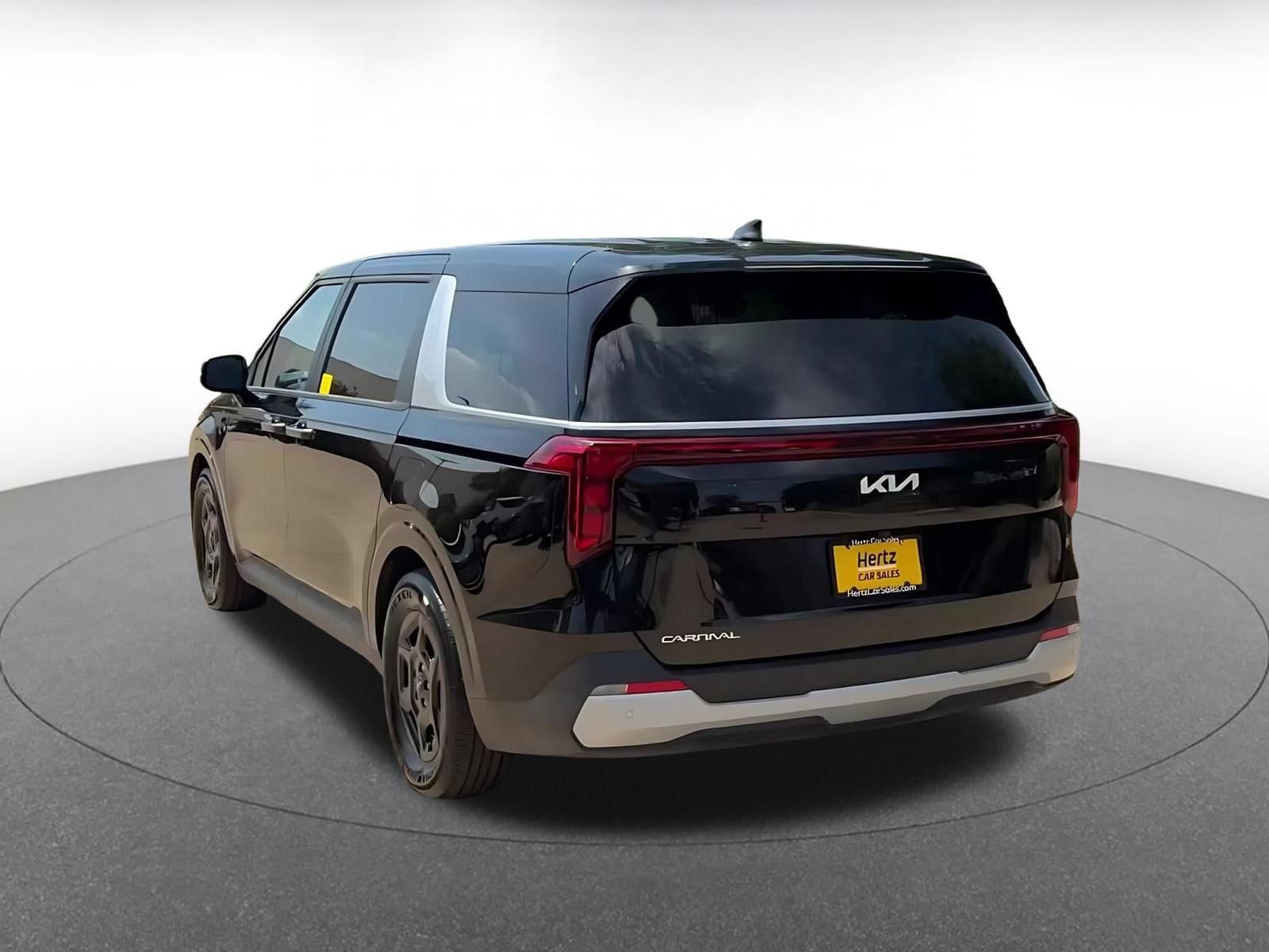 Thumbnail: 2026 Kia Carnival - 11