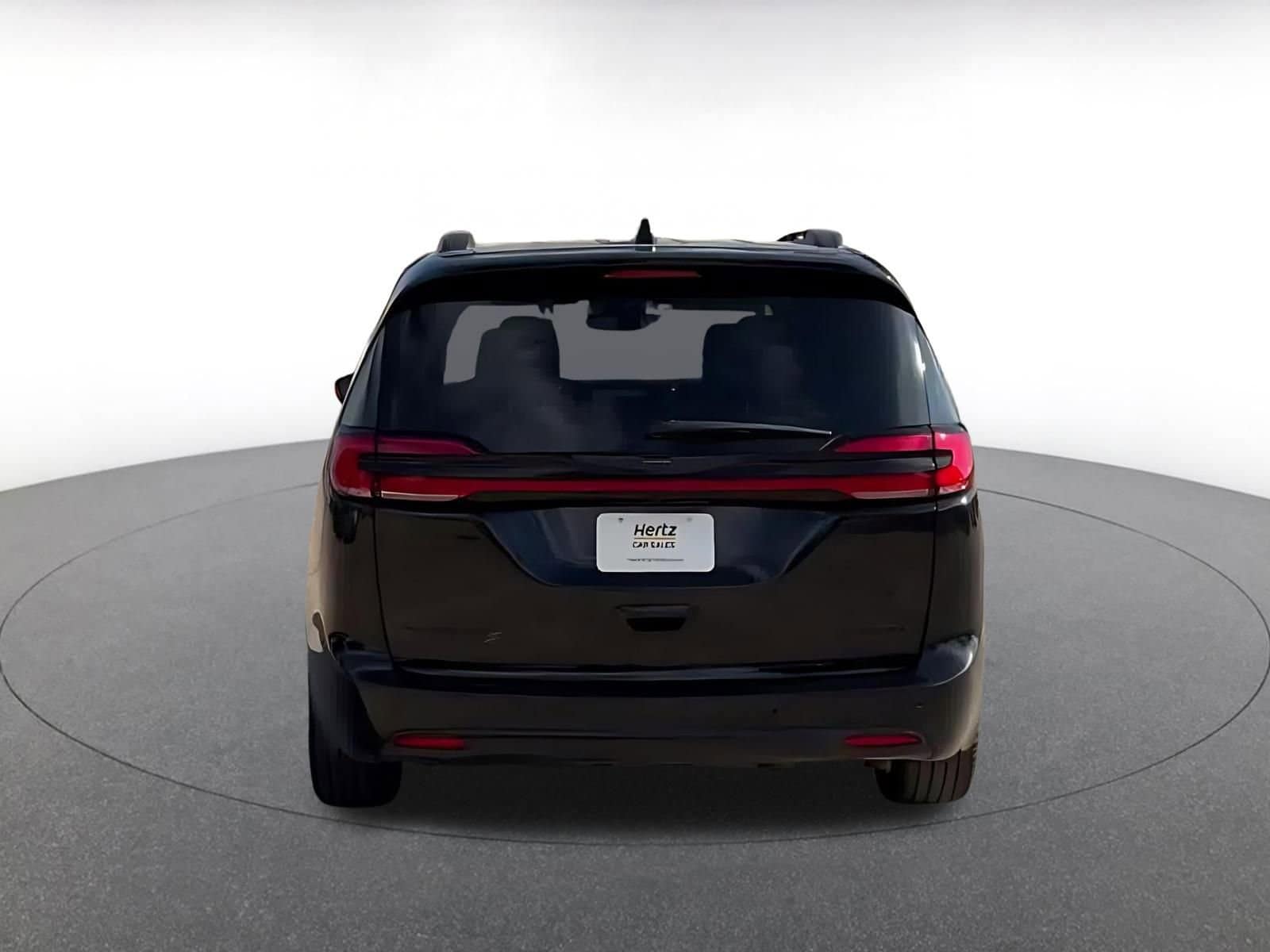 Thumbnail: 2025 Chrysler Pacifica - 12