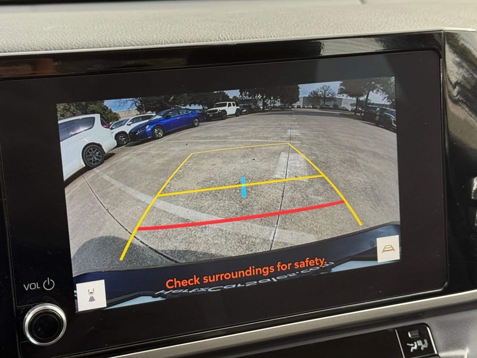 Thumbnail: 2025 Toyota Camry - 18