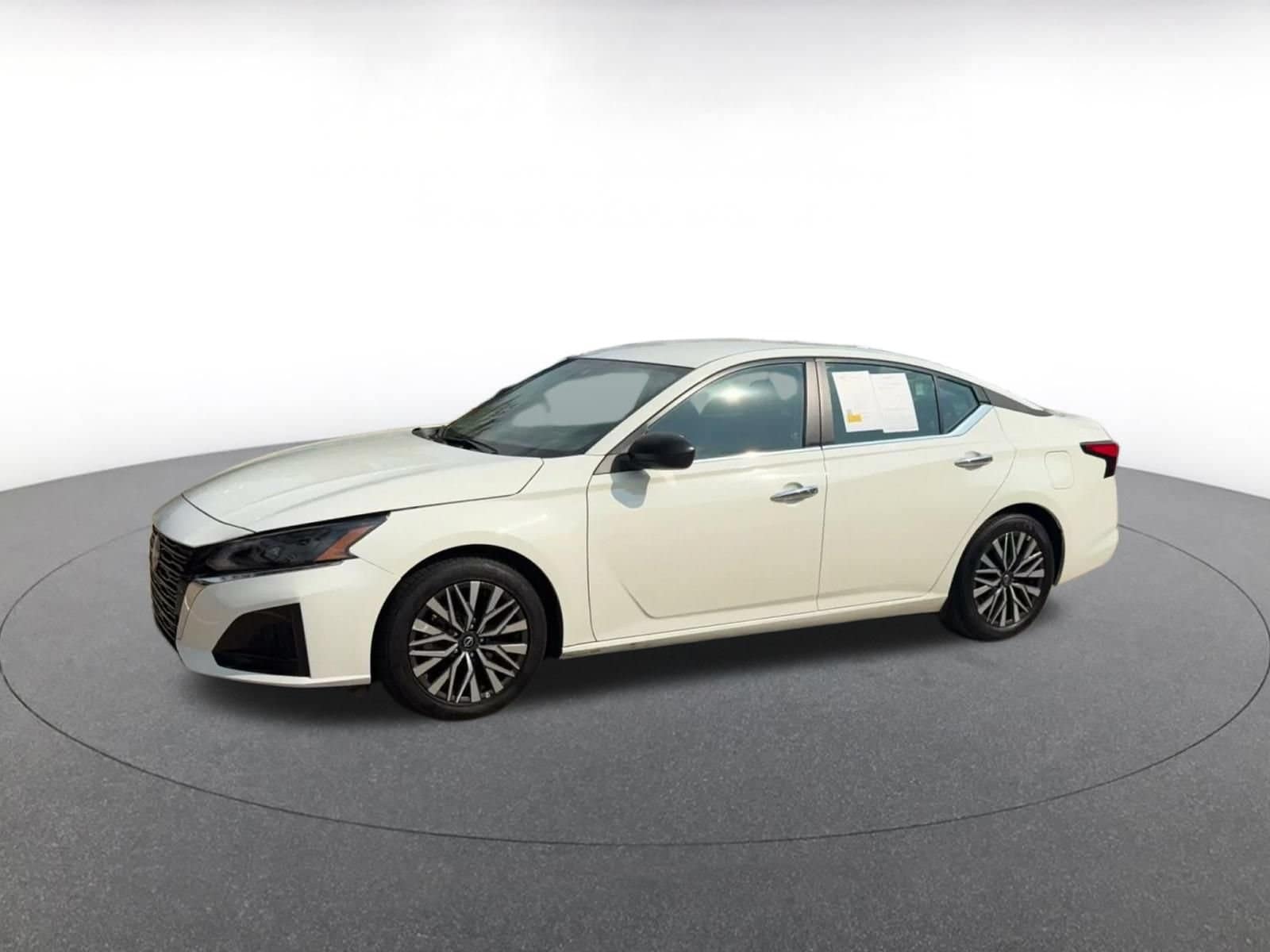Thumbnail: 2025 Nissan Altima - 7