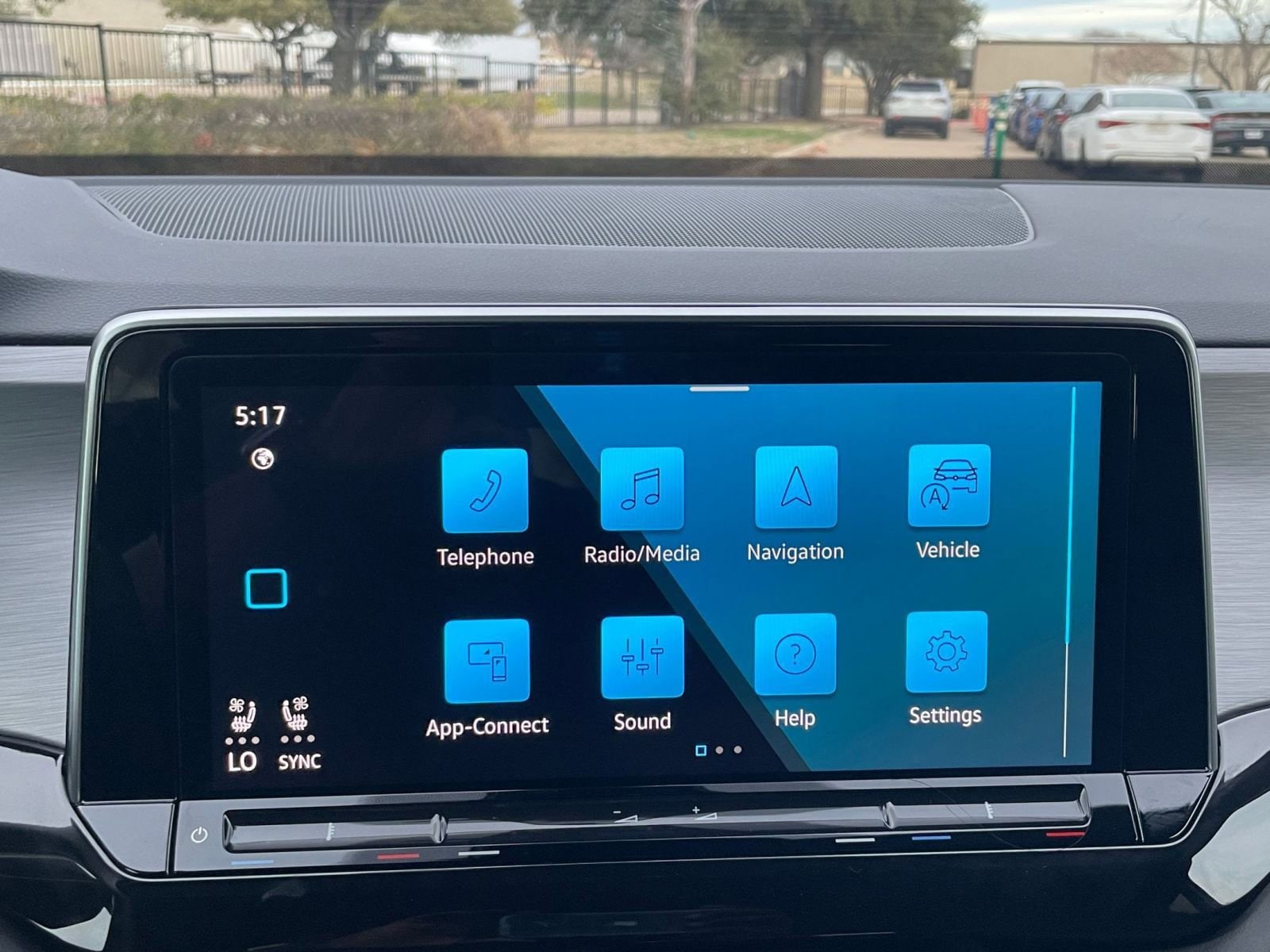 Thumbnail: 2025 Volkswagen Atlas - 21