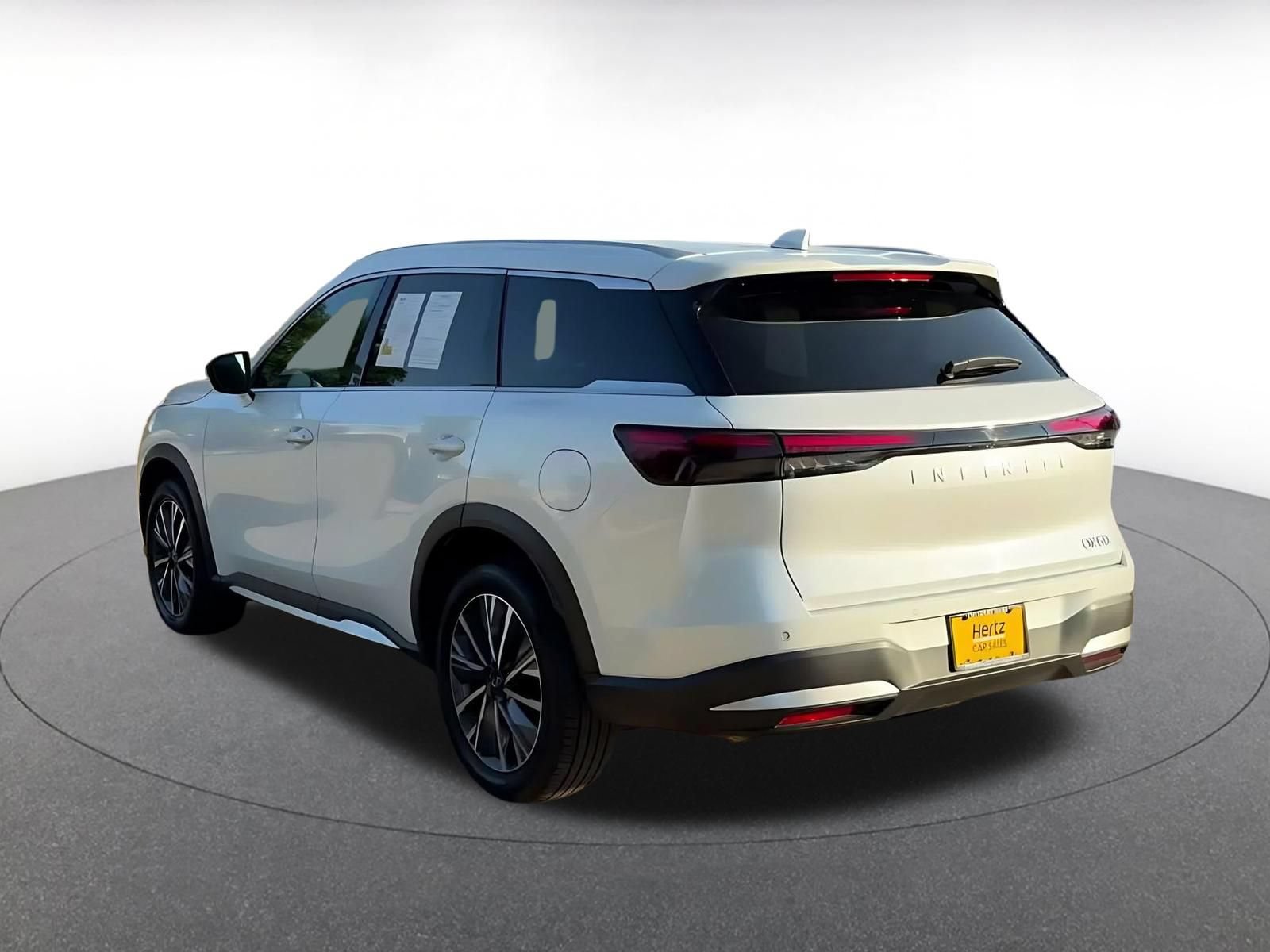 Thumbnail: 2026 INFINITI QX60 - 10
