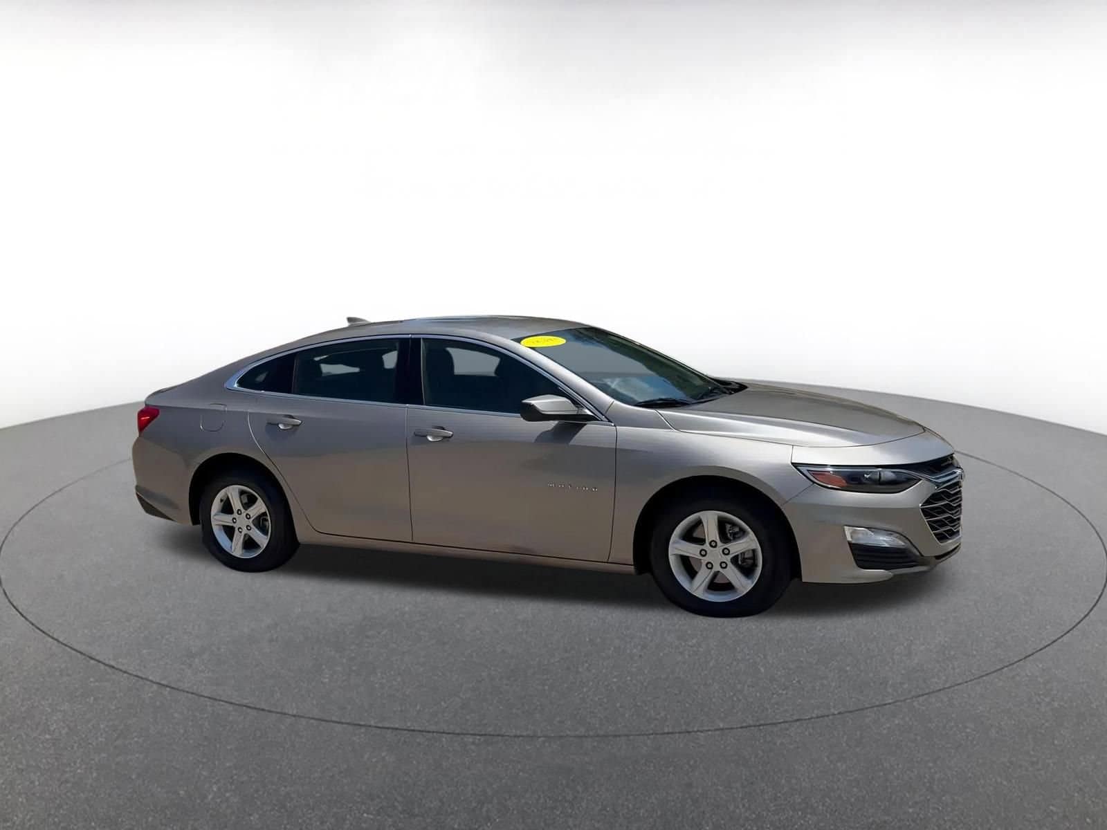 Thumbnail: 2024 Chevrolet Malibu - 2