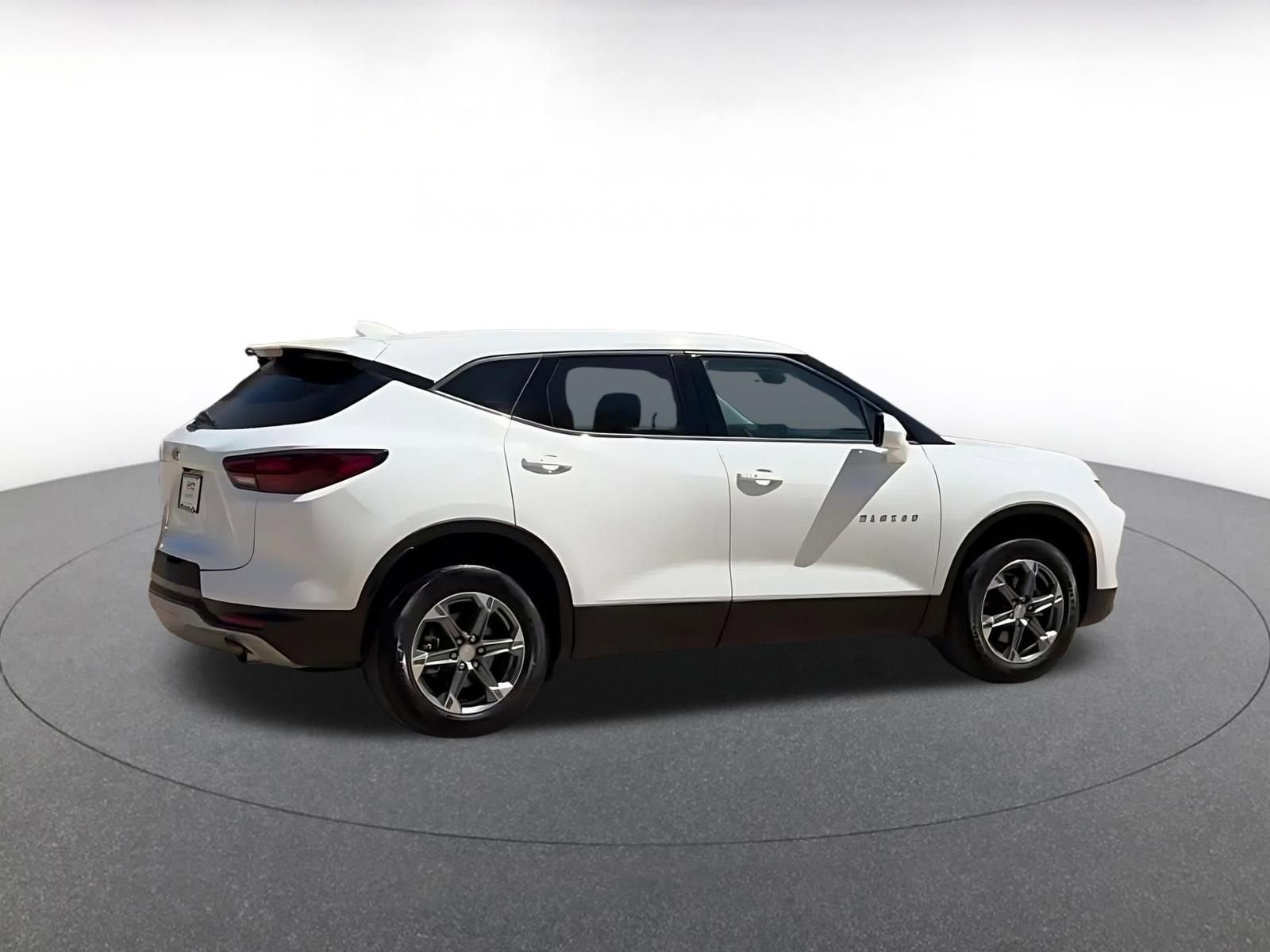 Thumbnail: 2025 Chevrolet Blazer - 15