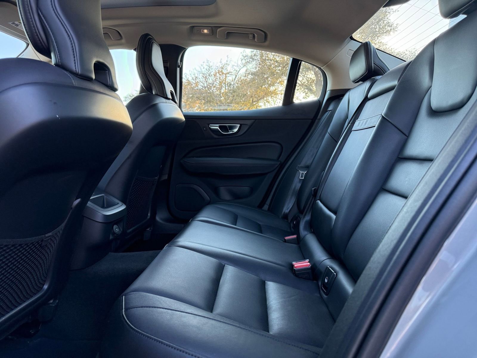 Thumbnail: 2025 Volvo S60 - 27