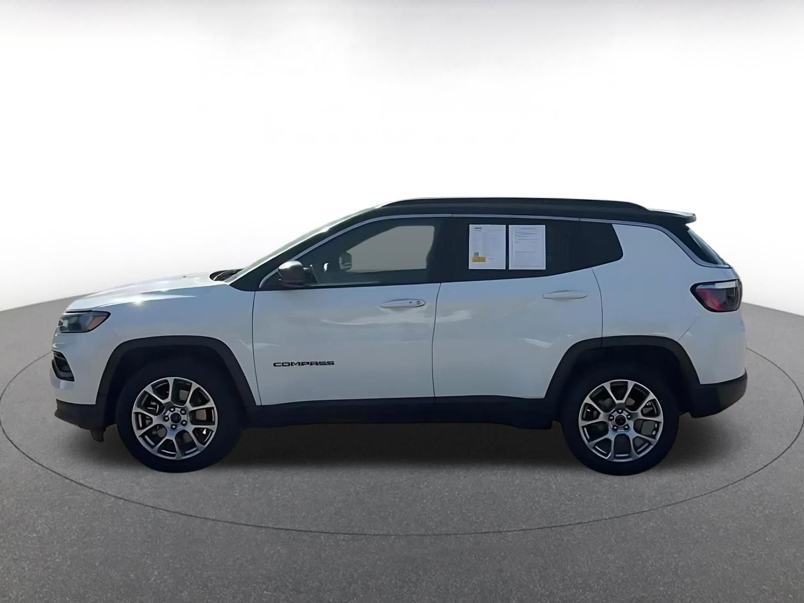 Thumbnail: 2025 Jeep Compass - 9