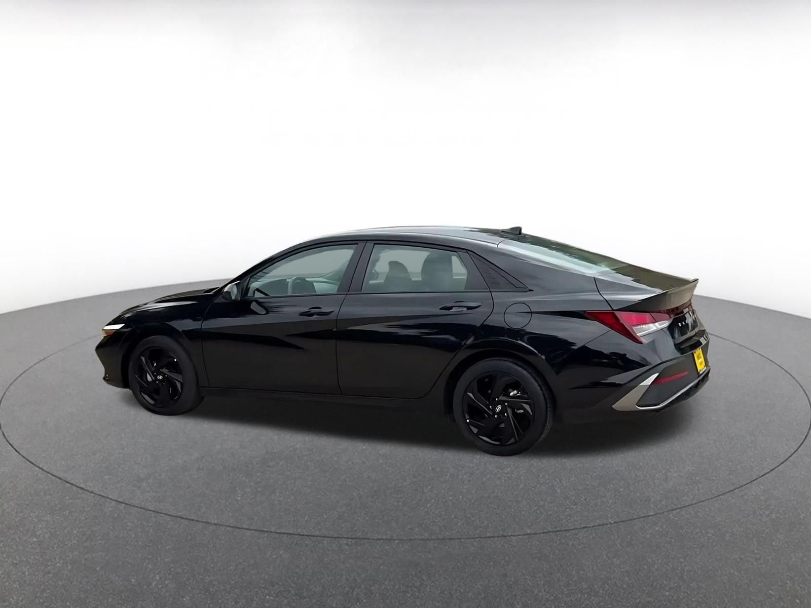 Thumbnail: 2026 Hyundai Elantra - 9