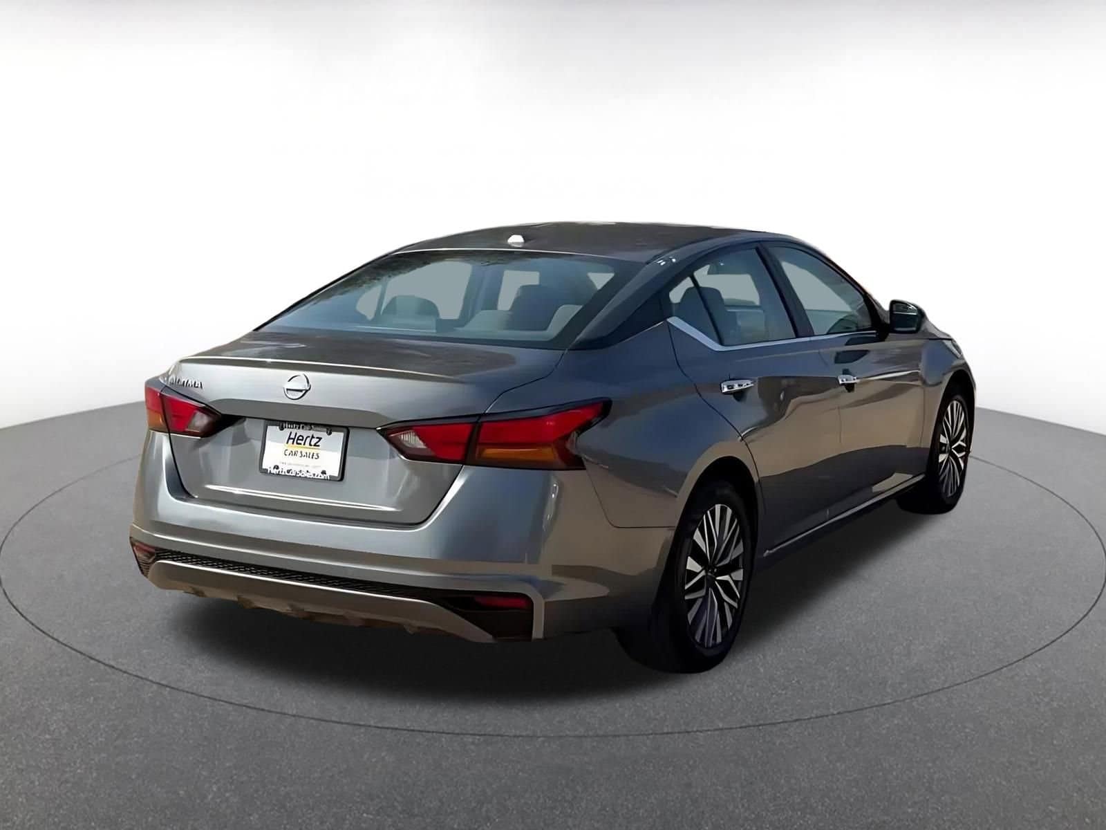 Thumbnail: 2025 Nissan Altima - 15