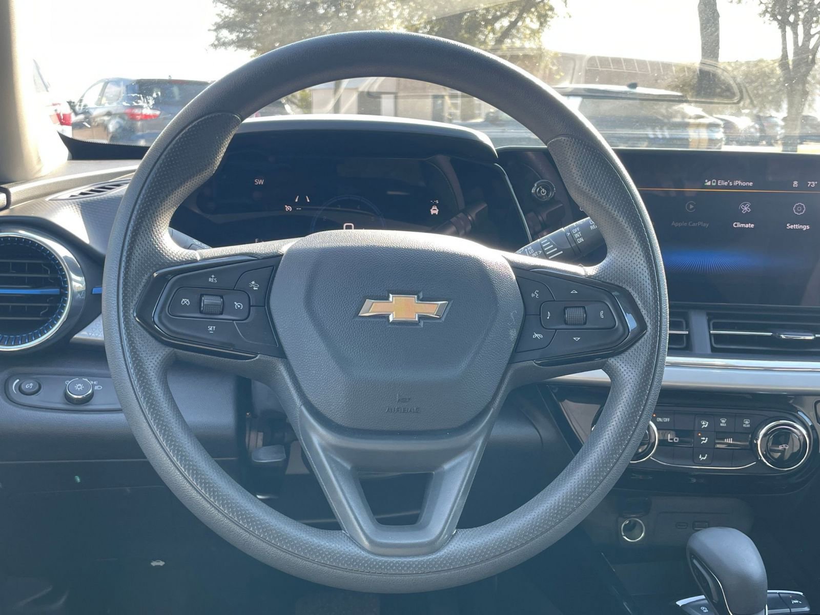 Thumbnail: 2025 Chevrolet Trax - 31