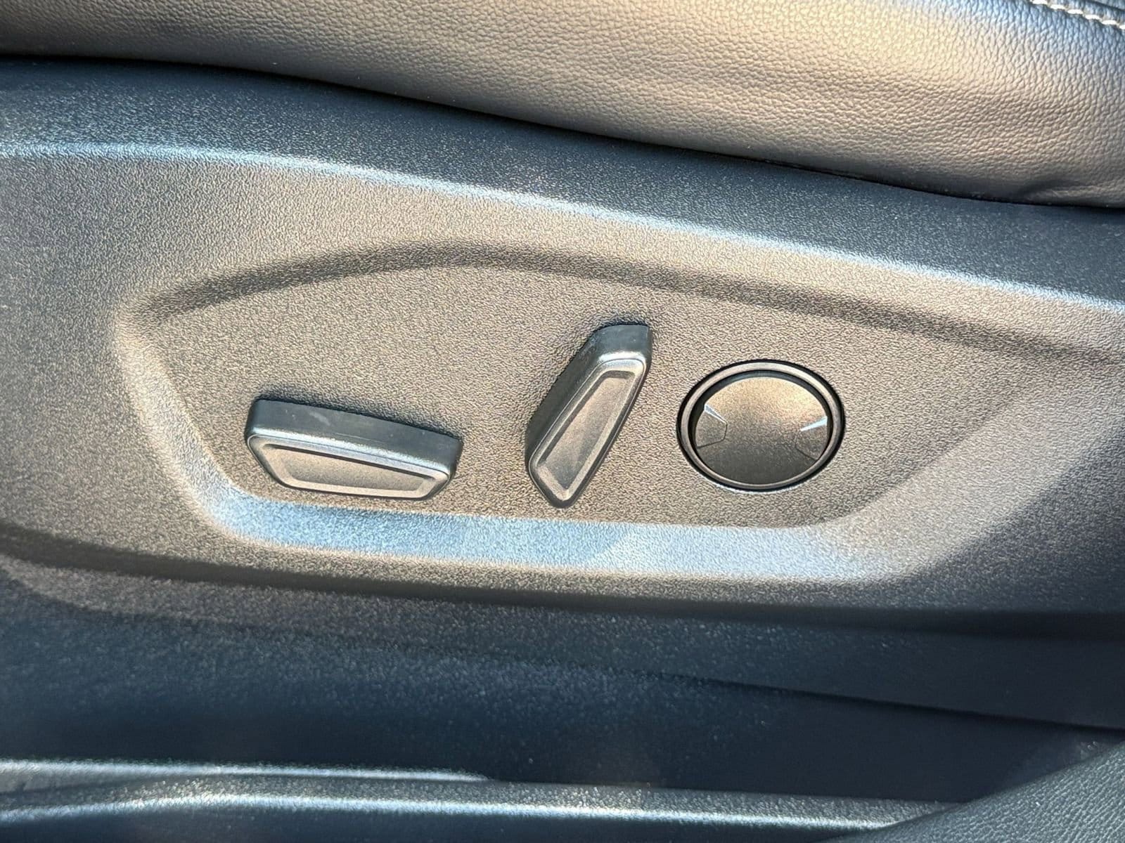 Thumbnail: 2024 Ford Edge - 23