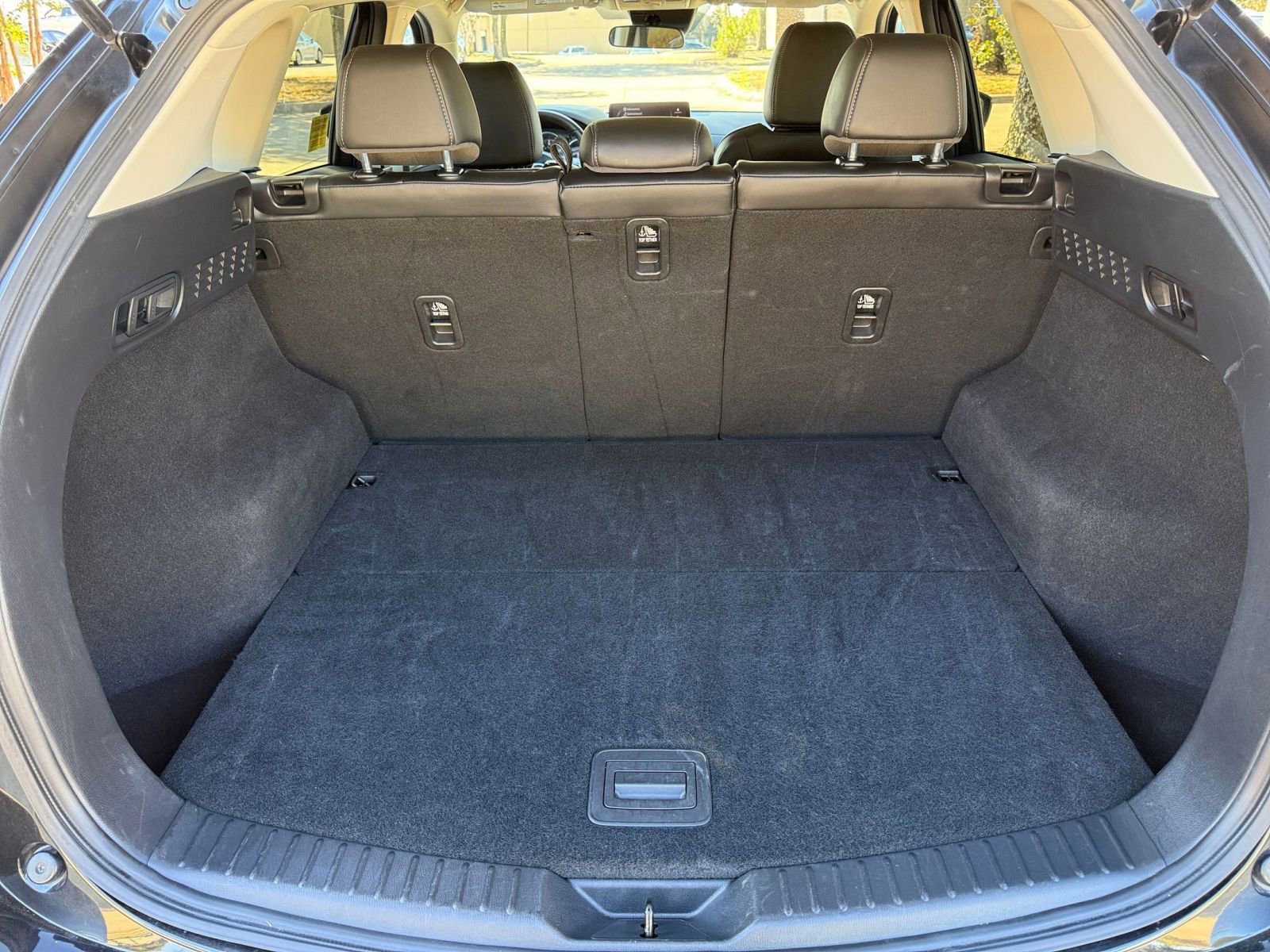 Thumbnail: 2025 Mazda CX-5 - 31