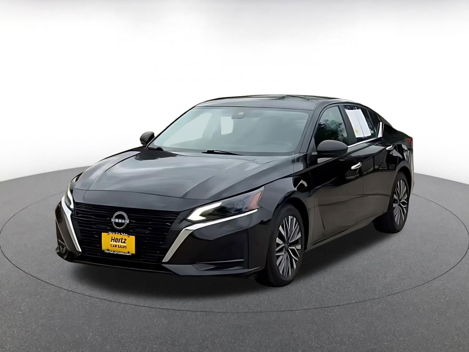 Thumbnail: 2025 Nissan Altima - 7