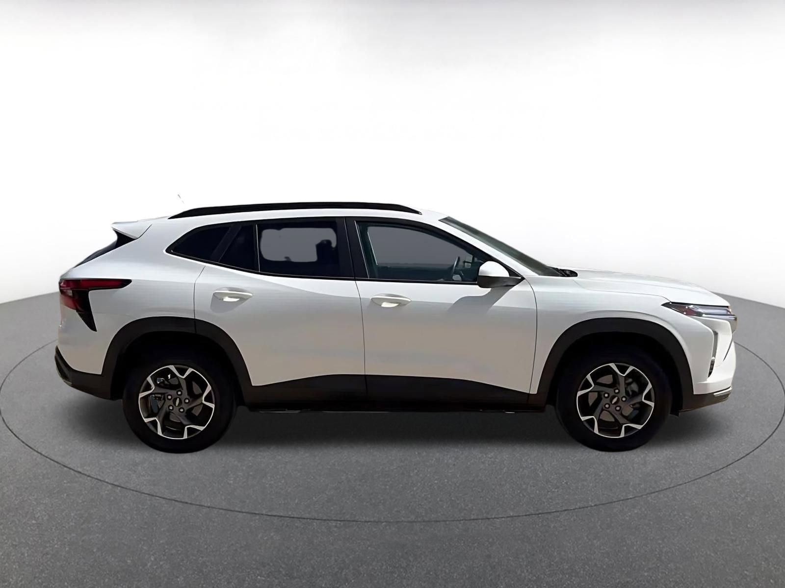 Thumbnail: 2025 Chevrolet Trax - 16