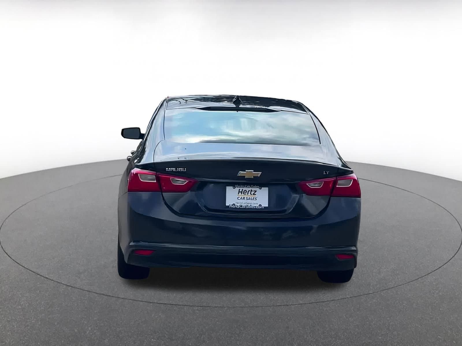 Thumbnail: 2023 Chevrolet Malibu - 12