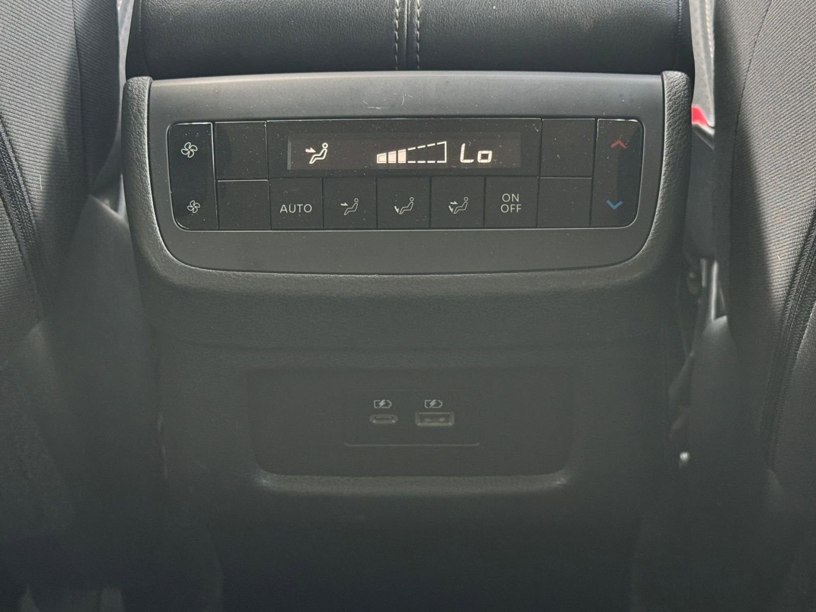 Thumbnail: 2025 Nissan Pathfinder - 24