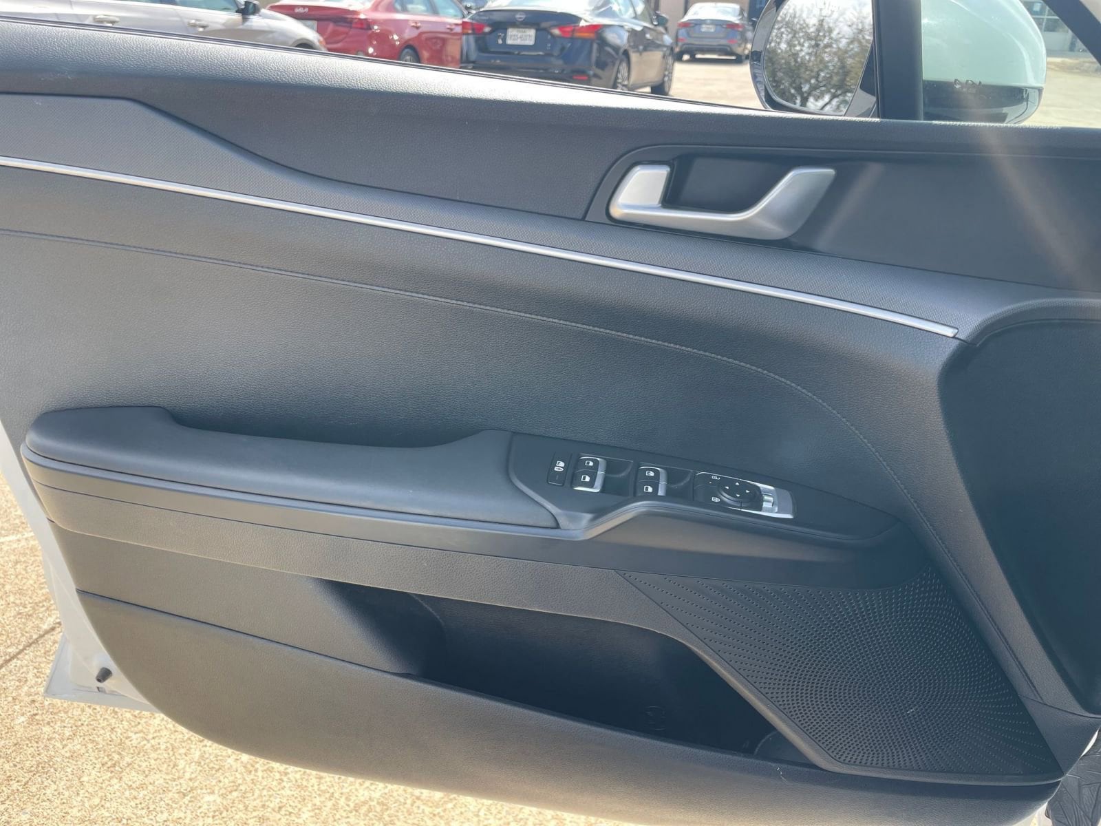 Thumbnail: 2025 Kia K5 - 18